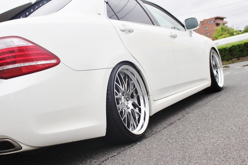 段リム、ツライチな、200系クラウン。 | 一宮店 | 店舗ブログ